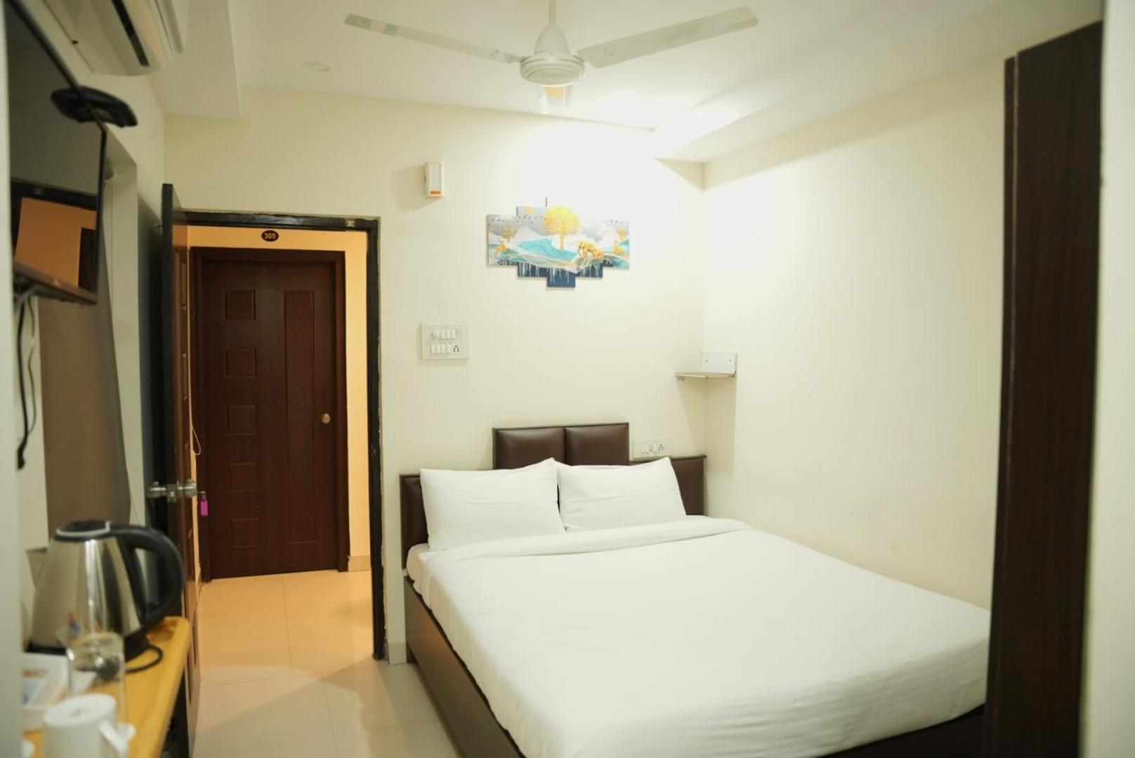 Da Lara Suites Kondapur  Eksteriør billede