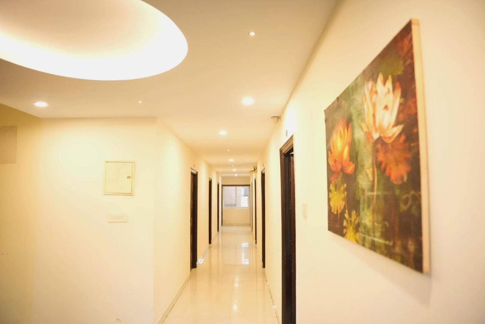Da Lara Suites Kondapur  Eksteriør billede