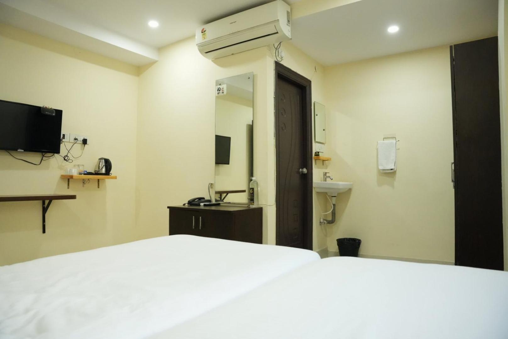 Da Lara Suites Kondapur  Eksteriør billede
